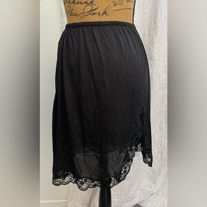 Vintage 70’s Lingerie Half Slip Skirt by “Lady Paris“ Size L (EU44)